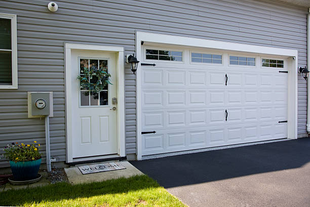 24/7 Emergency Garage Door Panel Replacement experts in Fairland, OK
